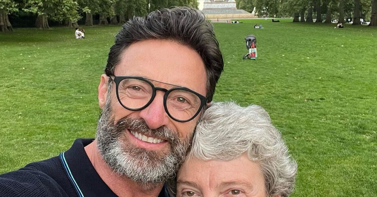 You are currently viewing Hugh Jackman shared a rare photo of himself and his sister; now, people call them twins.