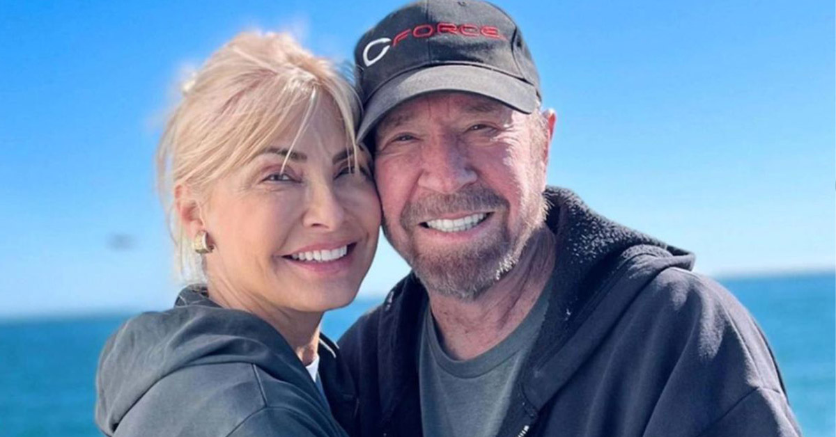 Read more about the article Chuck Norris quit his job to take care of his sick wife, whom he will always call his “best friend.”