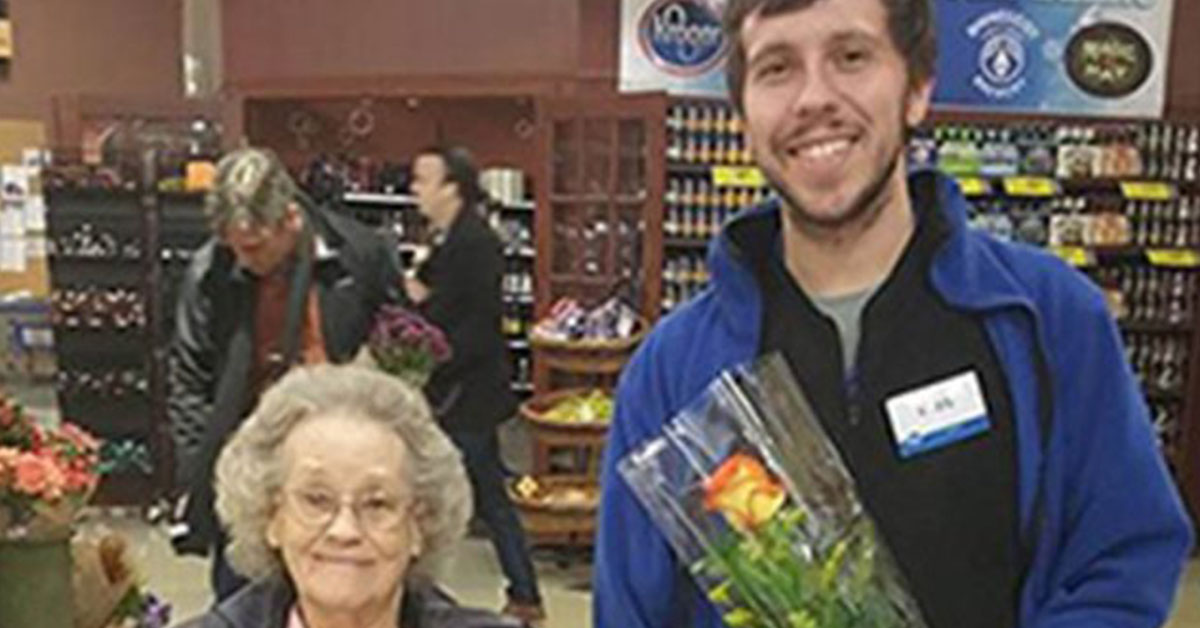 You are currently viewing The helpful cashier left the register and bought a grandmother a rose for her 90th birthday.