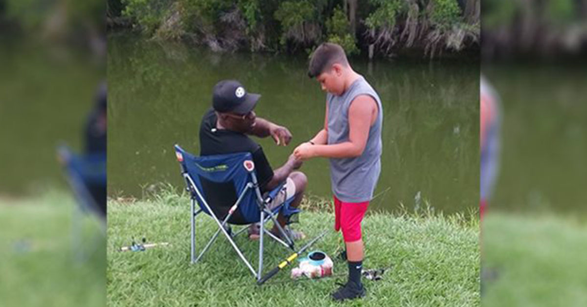 Read more about the article Before this man did something nice, a child without a dad couldn’t catch any fish.